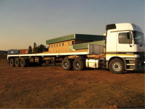 Mercedes-Actros-2640-Flat-Bed-300x225